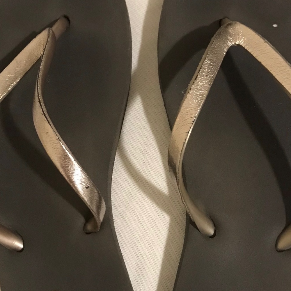 Reef Sandals - Picture 2 of 3
